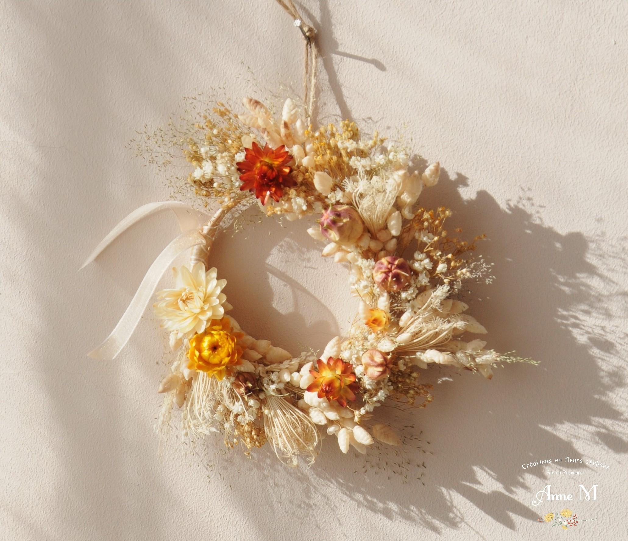 décoration en fleurs séchées couronne Agrostis